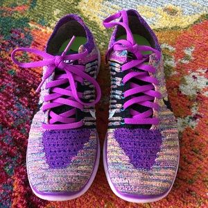BRIGHT Nike Free (purple)!